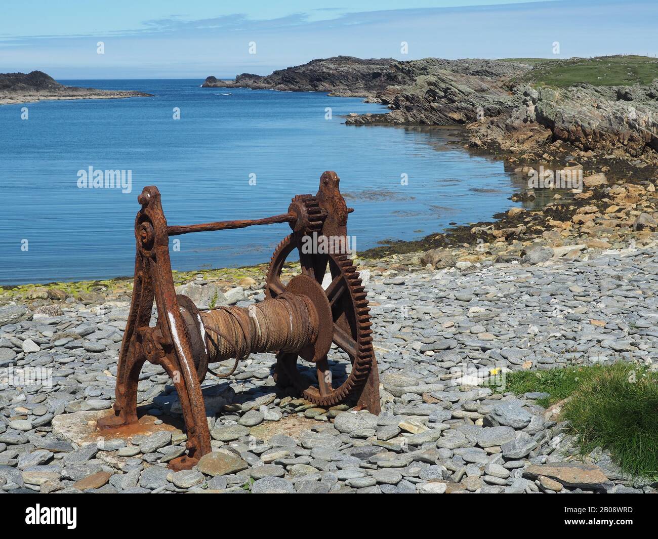 Verrostete Bootswinde am Scotchport Beach, The Mullet, Erris, Co. Mayo, Irland Stockfoto