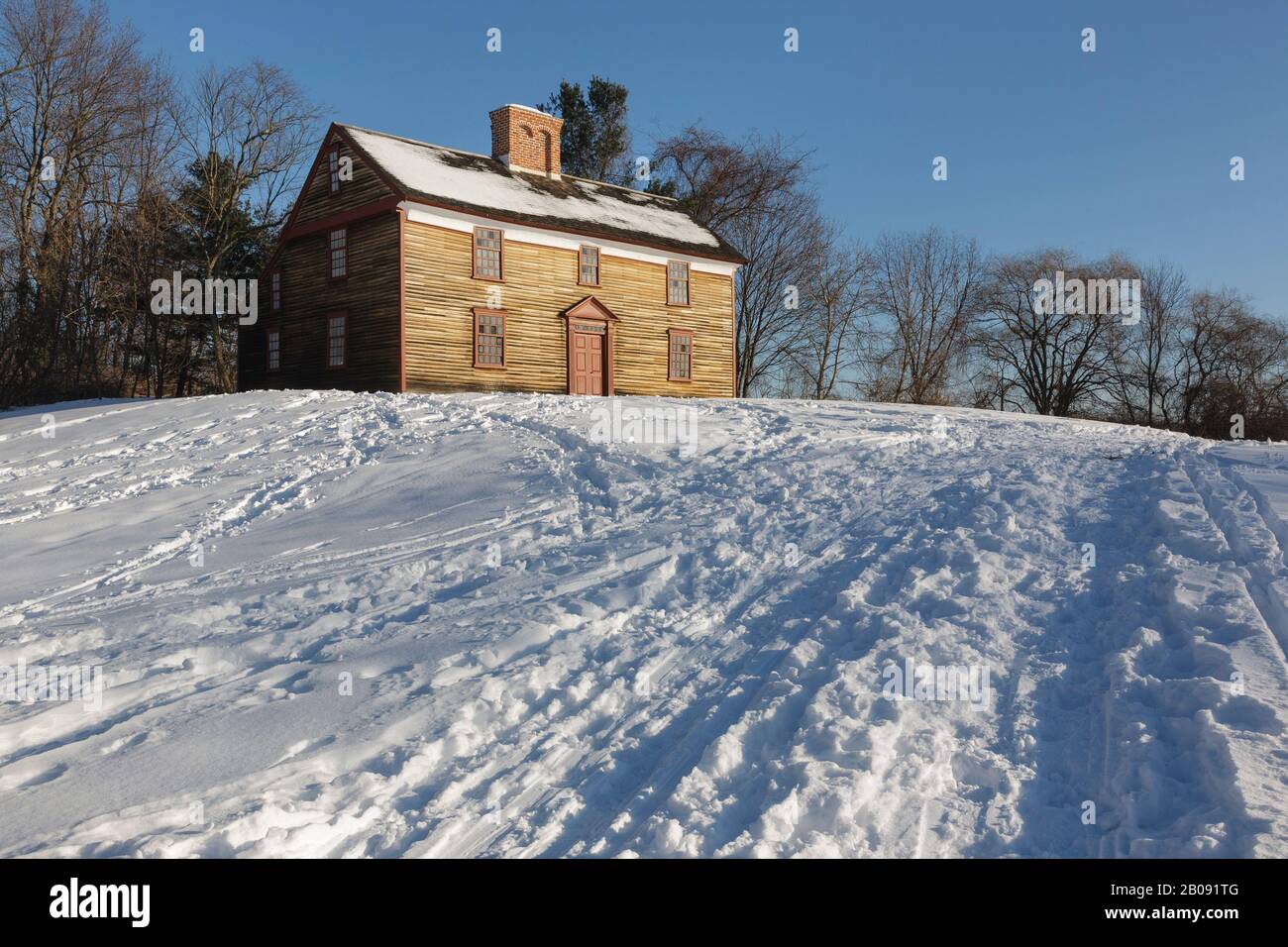 Captain William Smith House entlang des Battle Road Trail im Minute man National Historical Park in Lincoln, Massachusetts während der Wintermonate. Stockfoto