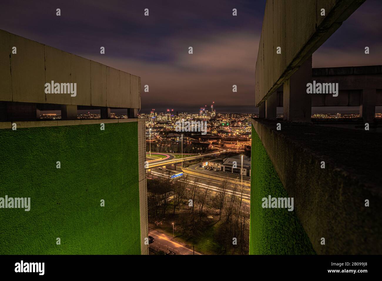 Das Stadtbild des Leeds City Centre von einem Hochhaus Stockfoto