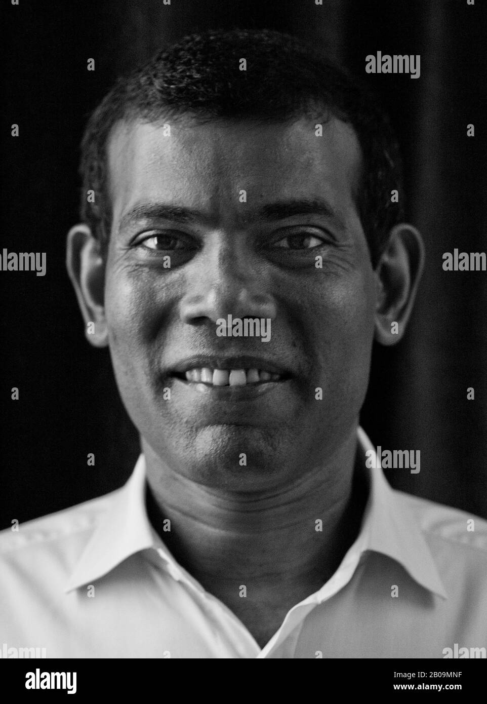 Mohamed Nasheed ist ein maledivischer Politiker, der von 2008 bis 2012 als vierter Präsident der Malediven diente. Er war der erste demokratisch gewählte Präsident der Malediven und einer der Gründer der maledivischen Demokratischen Partei. Stockfoto