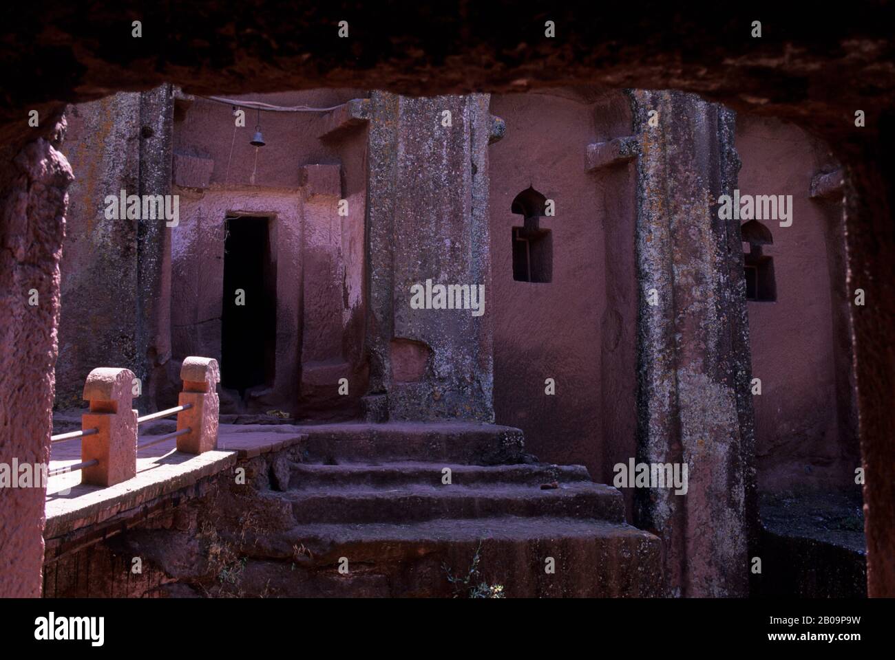ÄTHIOPIEN, LALIBELA, UNESCO-WELTKULTURERBE, IN FELSEN GEHAUENE KIRCHE Stockfoto