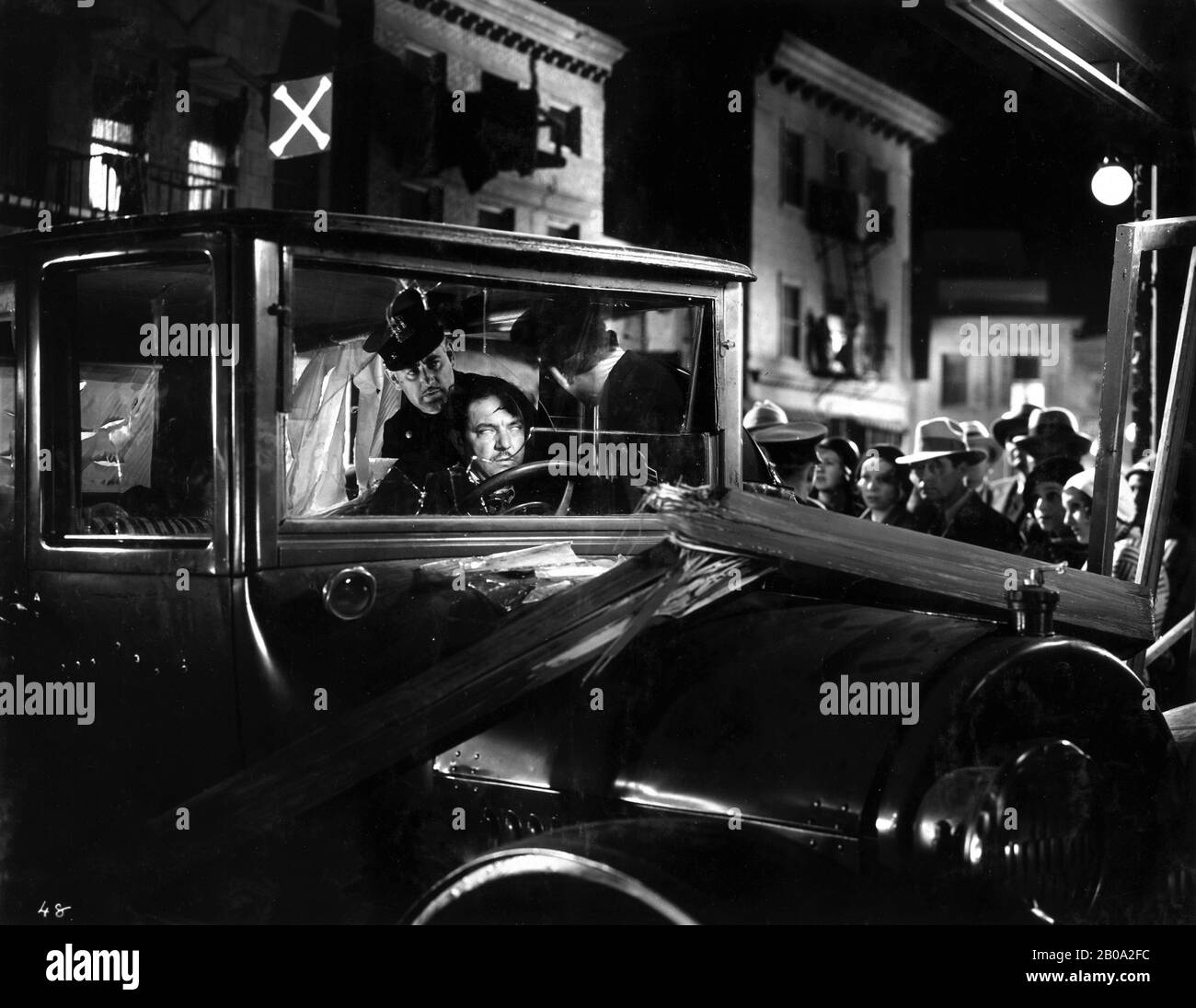 Autounfall Gangland Killing X Markiert den Punkt in SCARFACE 1932 Regisseure HOWARD HAWKS und RICHARD ROSSON Roman Armitage Trail Screen Story Ben Hecht Produzent Howard Hughes The Caddo Company/United Artists Stockfoto