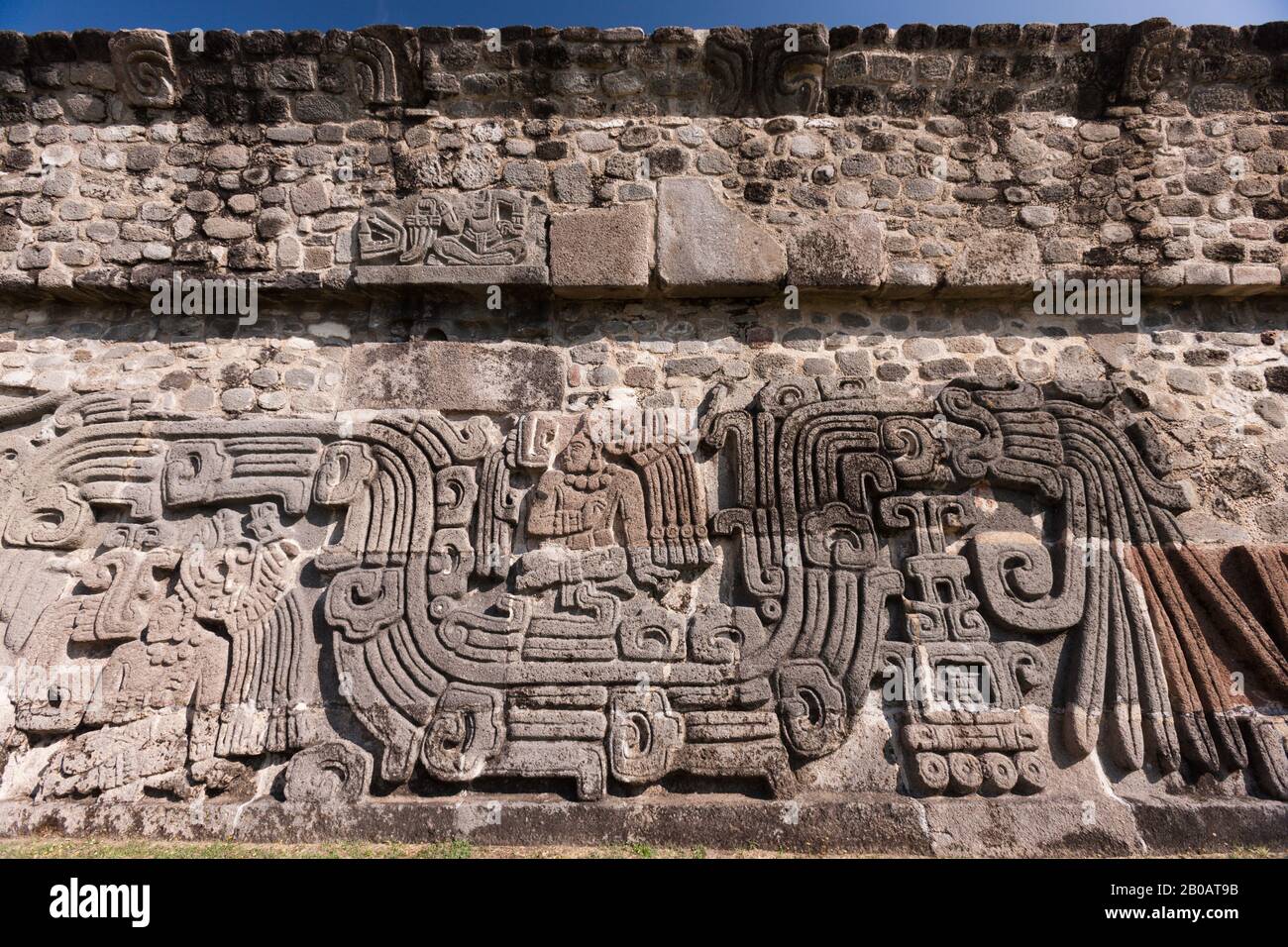 Tempel der gefiederten Schlange, Relief, Xochicalco archäologische Stätte, Morelos, Mexiko, Zentralamerika Stockfoto
