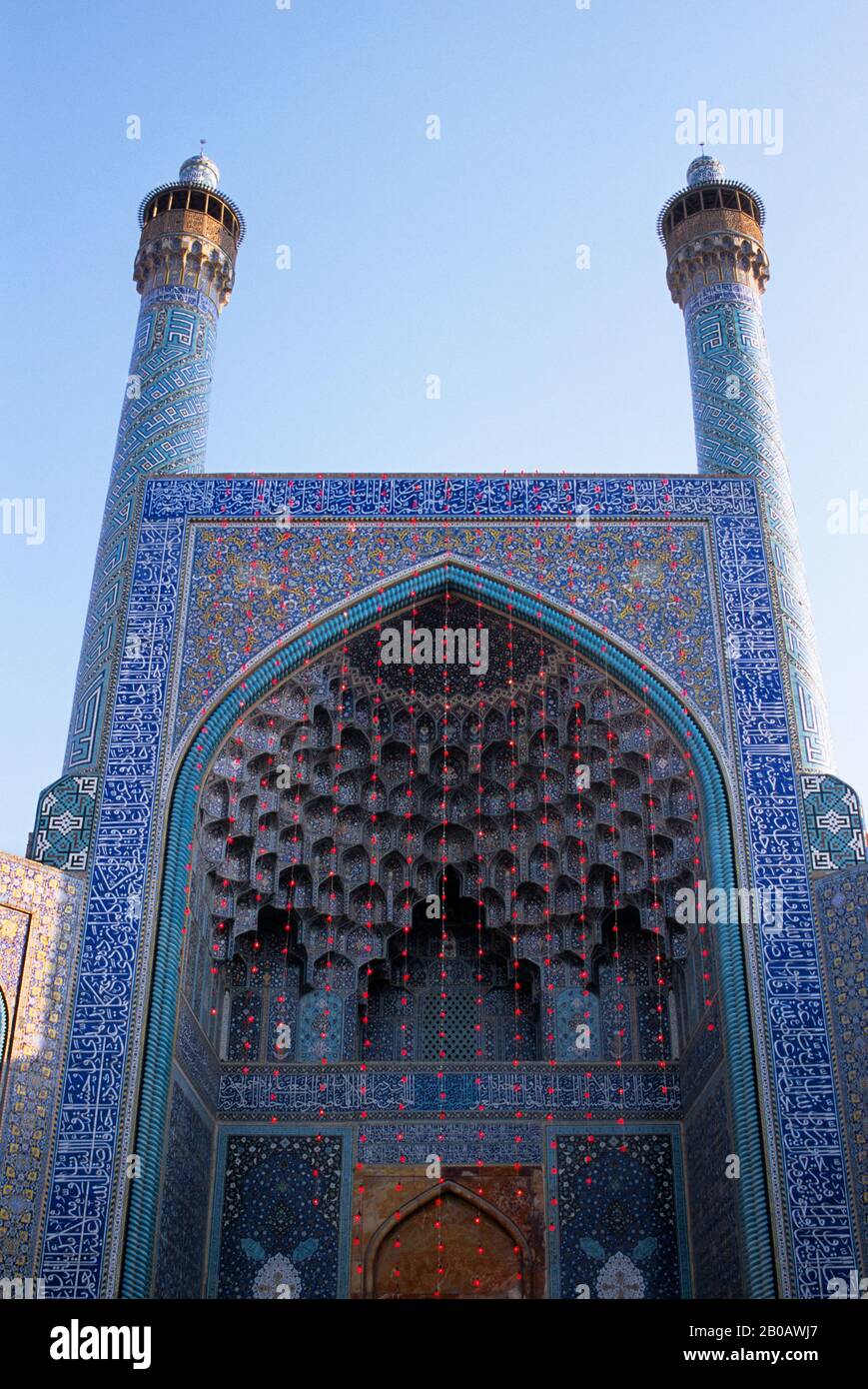 IRAN, ESFAHAN, EMAN KHULENI PLATZ, IMAM (MASJED-E EMAM) MOSCHEE, TOR, MINARETTE Stockfoto
