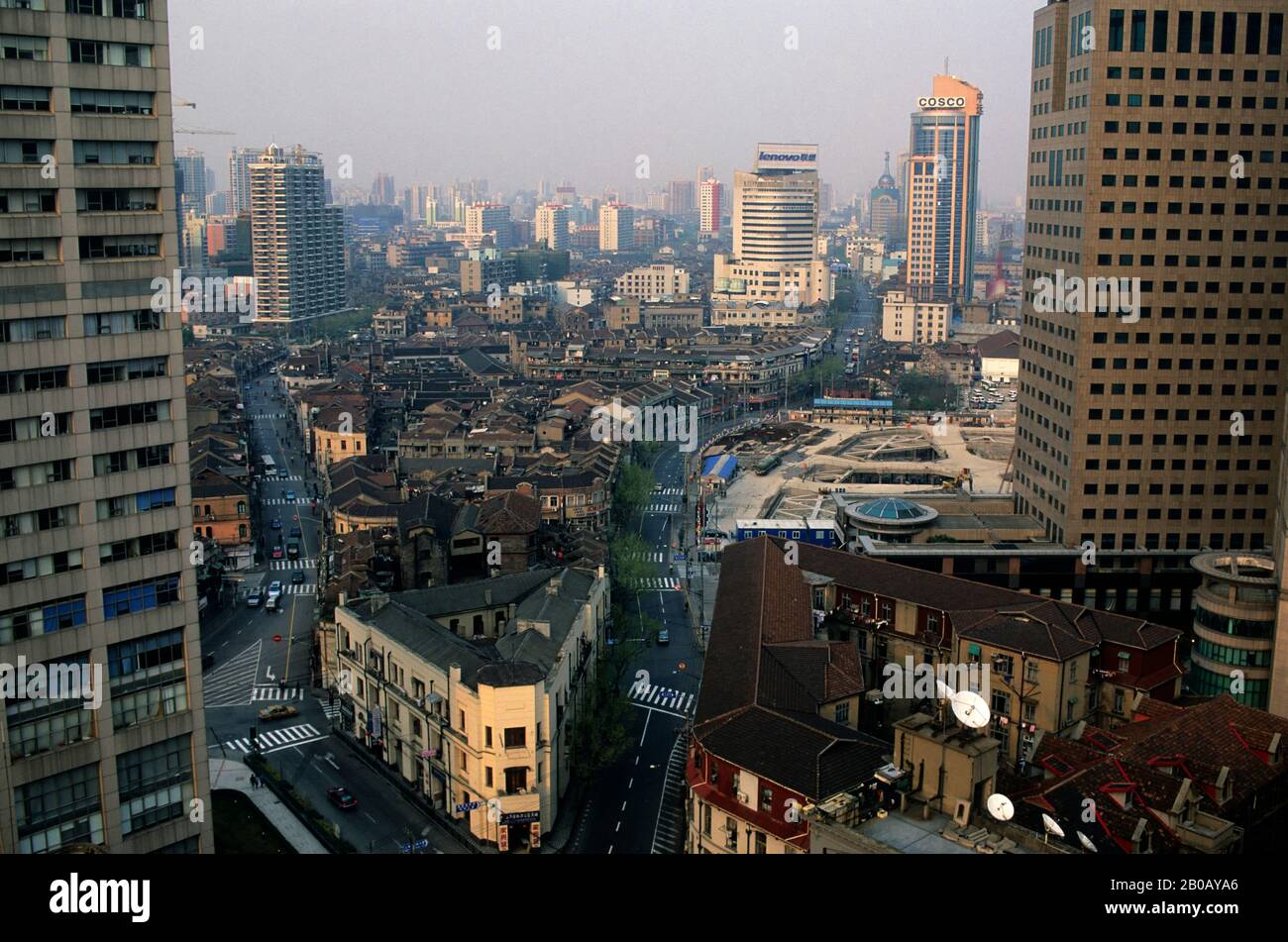 CHINA, SHANGHAI, BLICK AUF DIE STADT Stockfoto