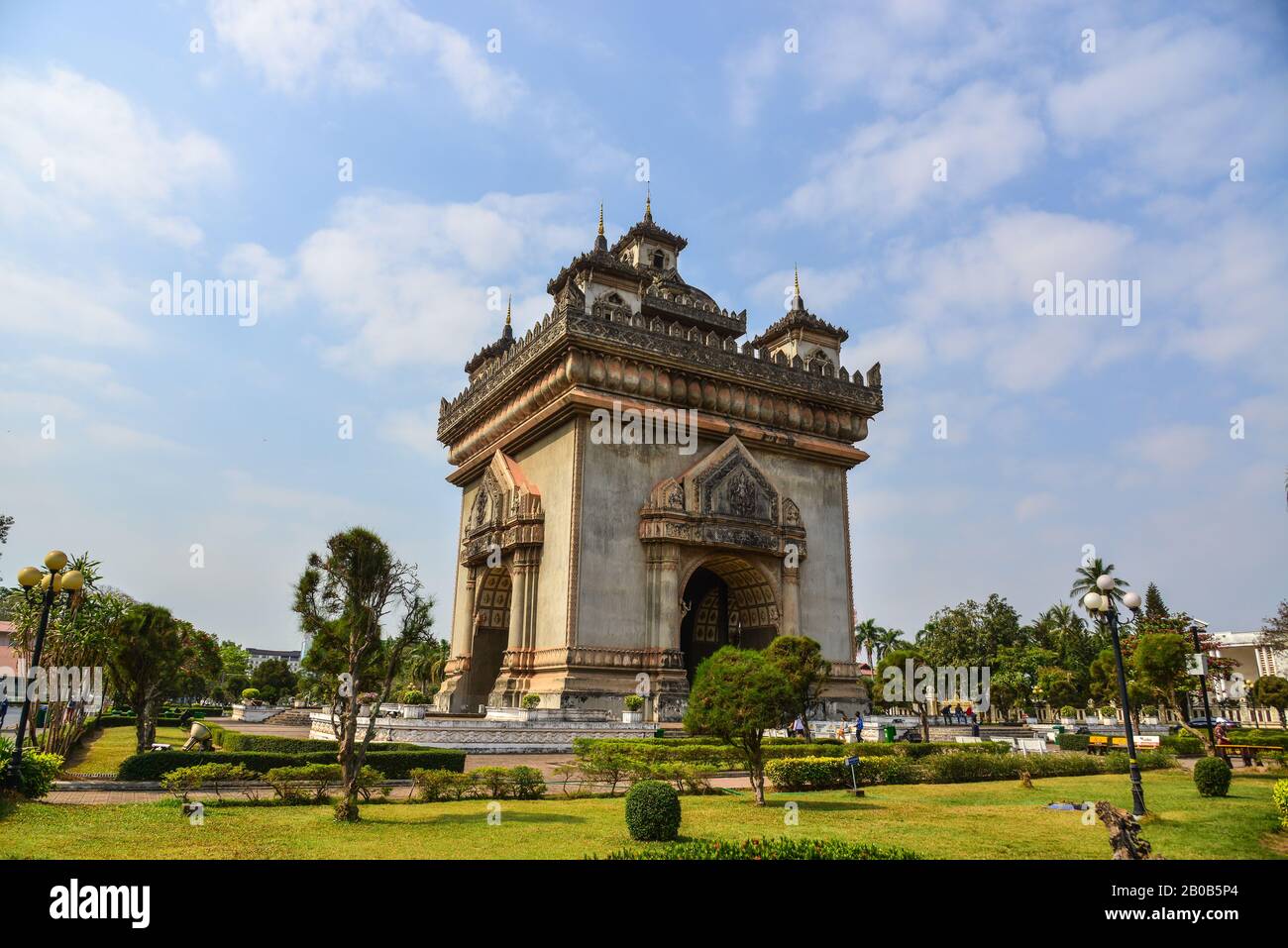 Vientiane, Laos - 29. Januar 2020. Patuxay Monument von Vientiane, Laos. Patuxay bedeutet Victory Gate oder Gate of Triumph, früher Anosavari Monume Stockfoto