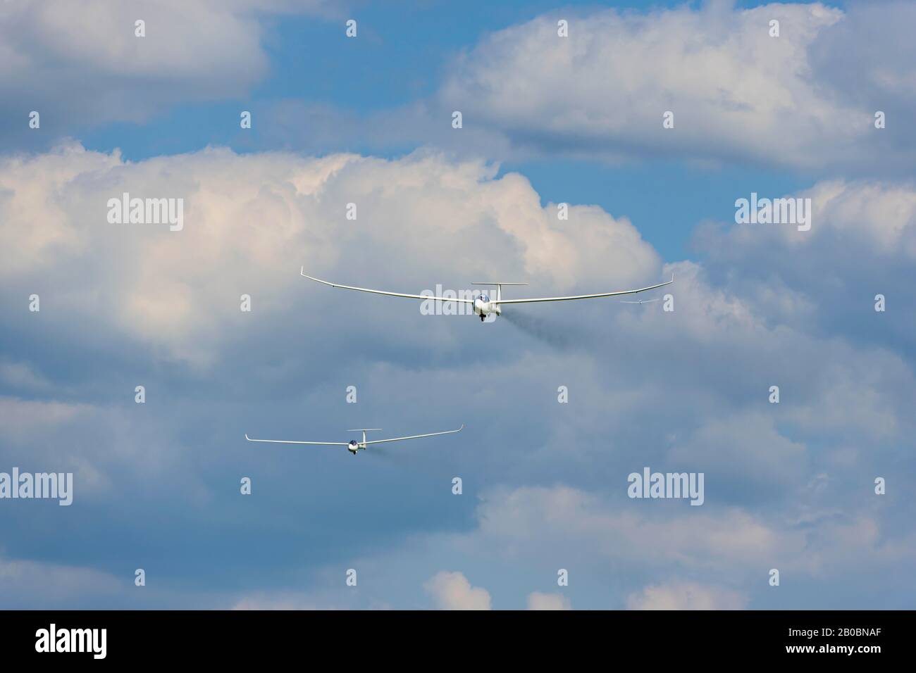 Segelflieger fliegen in den Himmel, Deutschland Stockfoto Segelflieger fliegen in den Himmel, Deutschland Stockfoto