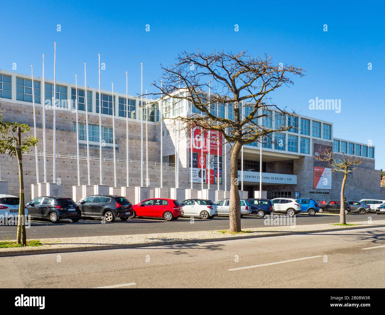 Belem - Portugal, 19. Januar 2020 - Fassade des Kulturzentrums von Belem Stockfoto