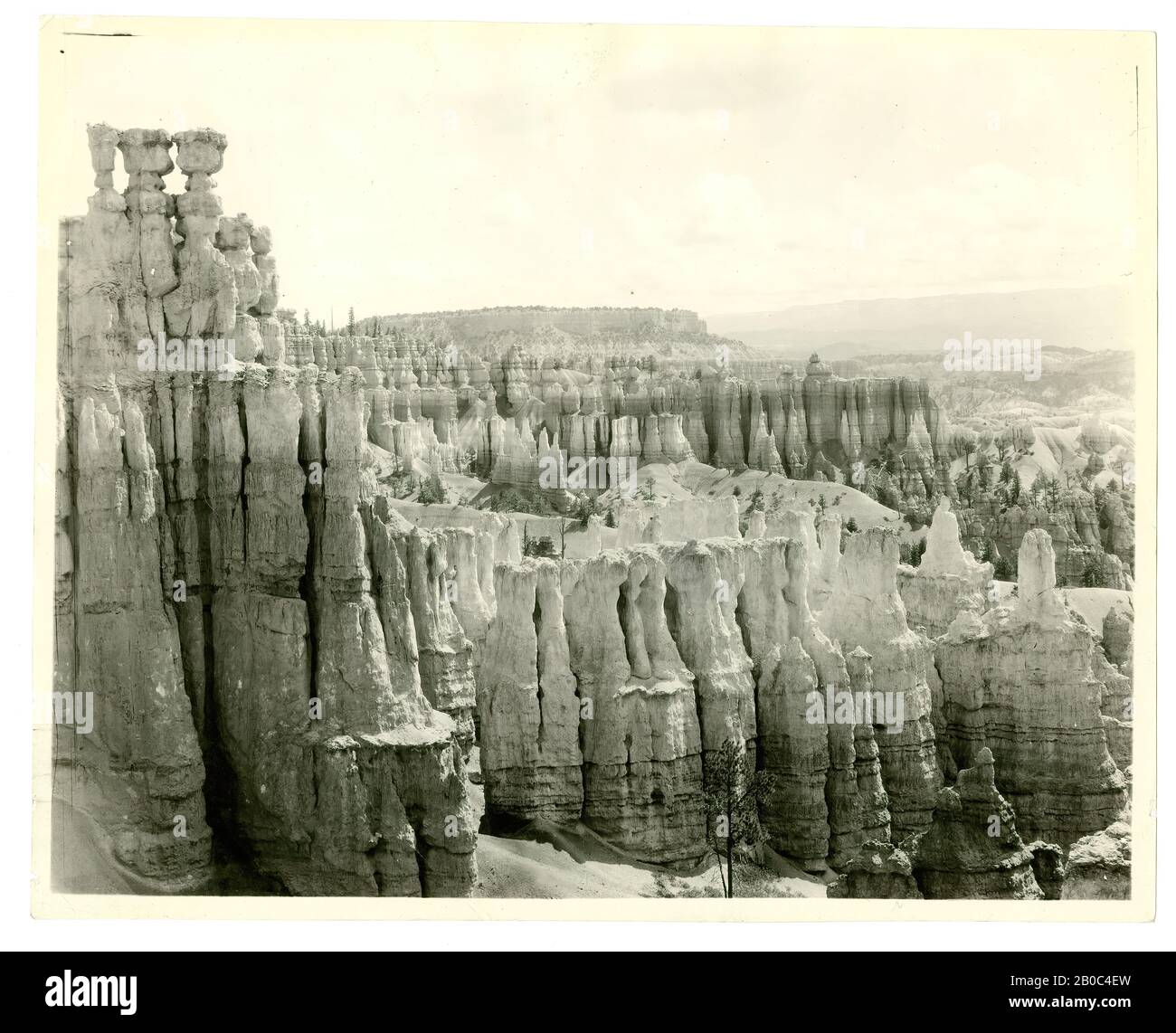 Unbekannter Künstler, Tempel des Osiris, Bryce Canyon National Park, Utah, 05.3/1925, Gelatinesilberdruck Stockfoto