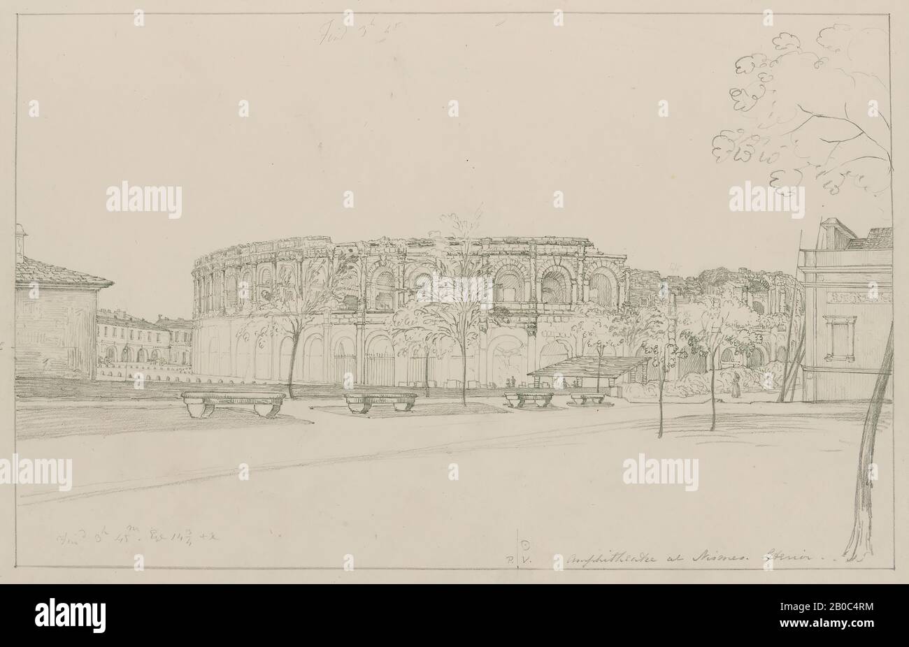 John Herschel, Außenansicht des Amphitheaters, Nimes, 21. September 1826, PENCilon-Papier, Camera Lucida-Zeichnung, 9 7/8x 15 3/16 Zoll Sir John Herschel (25,1 x 38,6 cm) war einer der versiertesten Männer der Wissenschaft im Großbritannien des 19. Jahrhunderts. Er war vor allem als Astronom bekannt, arbeitete aber auch in Mathematik, Chemie und Botanik. Als akribischer Zeichner schuf er Zeichnungen botanischer Exemplare, Landschaften und der gebauten Umgebung, oft unterstützt durch die Verwendung eines optischen Geräts, das als Camera lucida bekannt ist. Diese Zeichnung zeigt das antike römische Amphitheater in Nimes, Frankreich. Integriert t Stockfoto