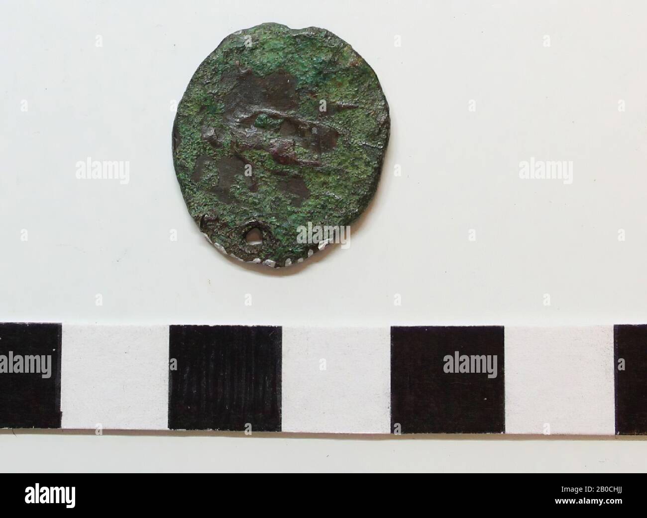 Münze, Metall, 2,1 x 1,7 x 0,1 cm, Roman, Frankreich Stockfoto