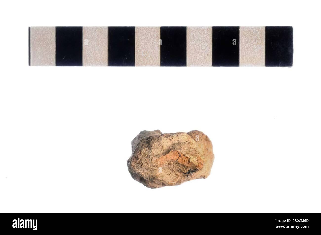 Fragment einer Feigen, nur Teil der Beine mit Füßen, Figurine, Keramik, L 2,6 cm, W 1,9 cm, H 6,2 cm, Jordanien Stockfoto