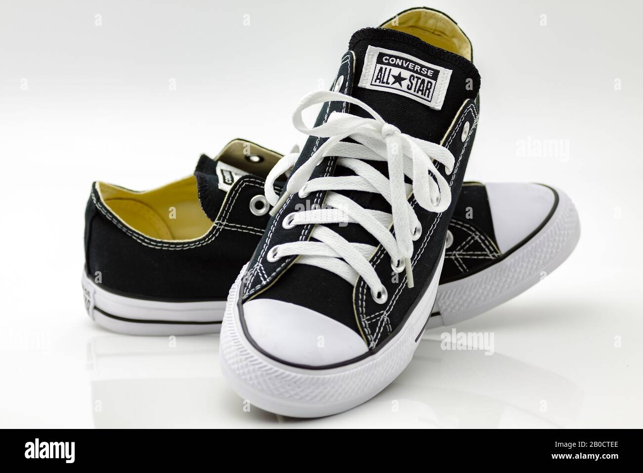 Converse all star marke -Fotos und -Bildmaterial in hoher Auflösung – Alamy