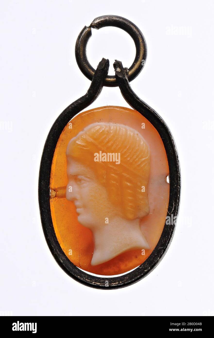 VZ: Kopf des Mannes und Profil nach links, Haarband einschließlich Haar in langen Locken, Cameo, Carnelian Stockfoto