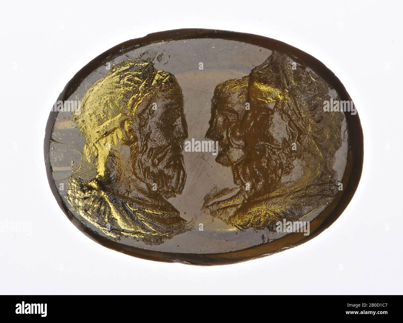 VZ: Büste von Septimius Severus und Profil rechts, Büsten von Caracalla und Geta und Profil links, Schmuckstein, Intaglio, Glas, Farbe: Grünlich gelb, Form: Oval, liegend, Verarbeitung:, Methode:, 15 x 21 mm, D. 5,5 mm, WT. 2.41 gr., 18. Jahrhundert 1700-1800 Stockfoto