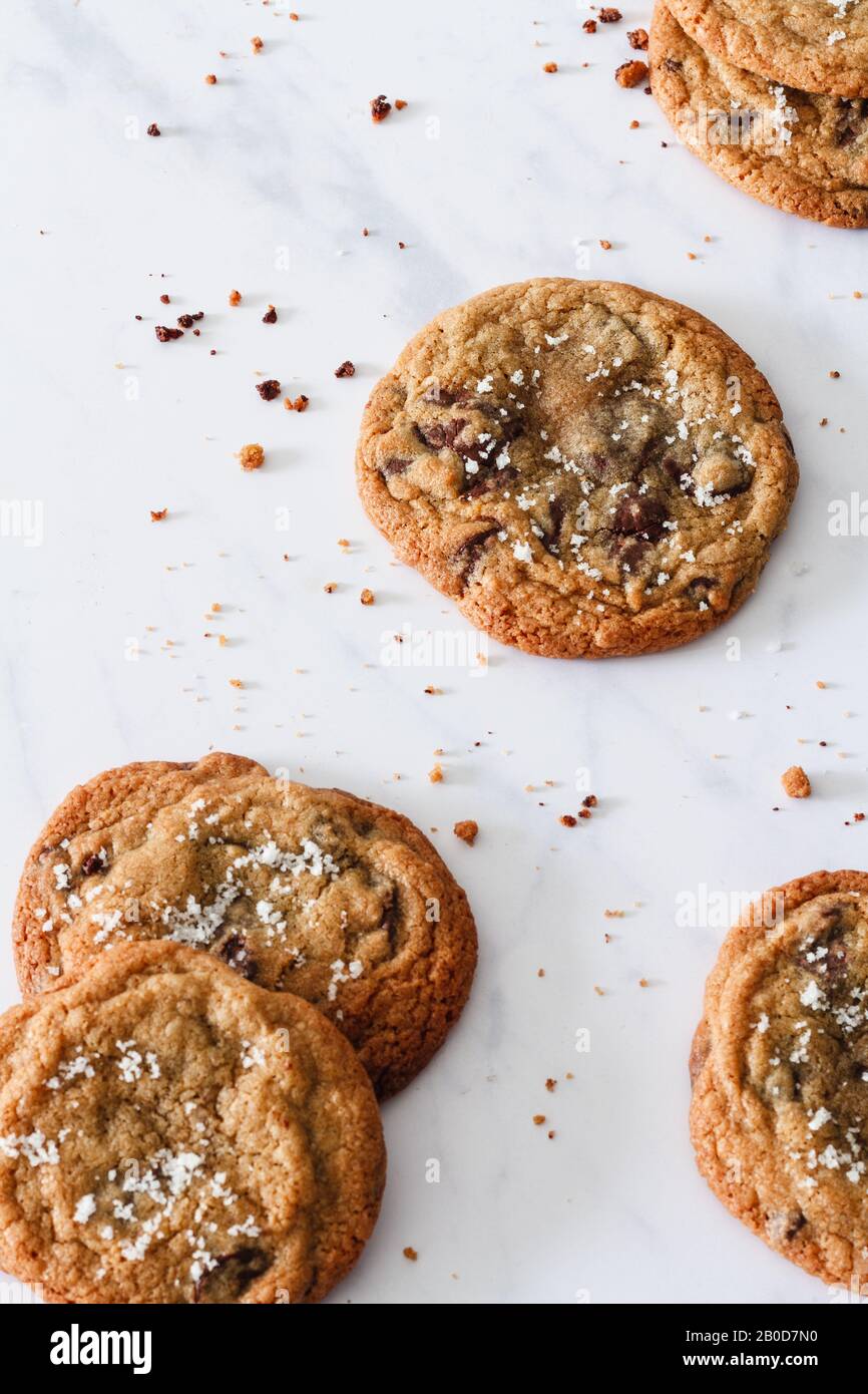 Schokoladenspäne Plätzchen mit Fleur de sel Stockfoto