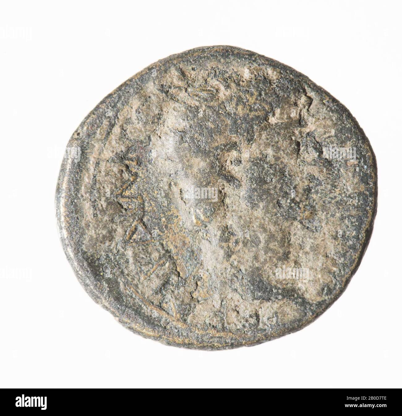 Vorderseite: Trajan, rechts. Abgenutzt, Reste der Aufschrift. Umgekehrt: Büste von Apollo, rechts, mit Haarband Stockfoto