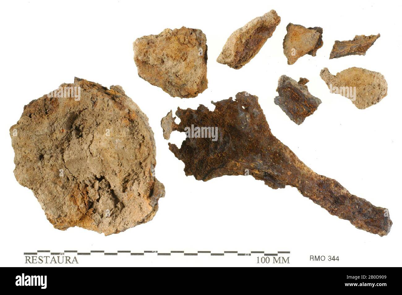 Objekt, löffelförmiges und Plattenfragment, Objekt, löffelförmiges und Plattenfragment, Eisen, 9,5 x 4,0 Stockfoto