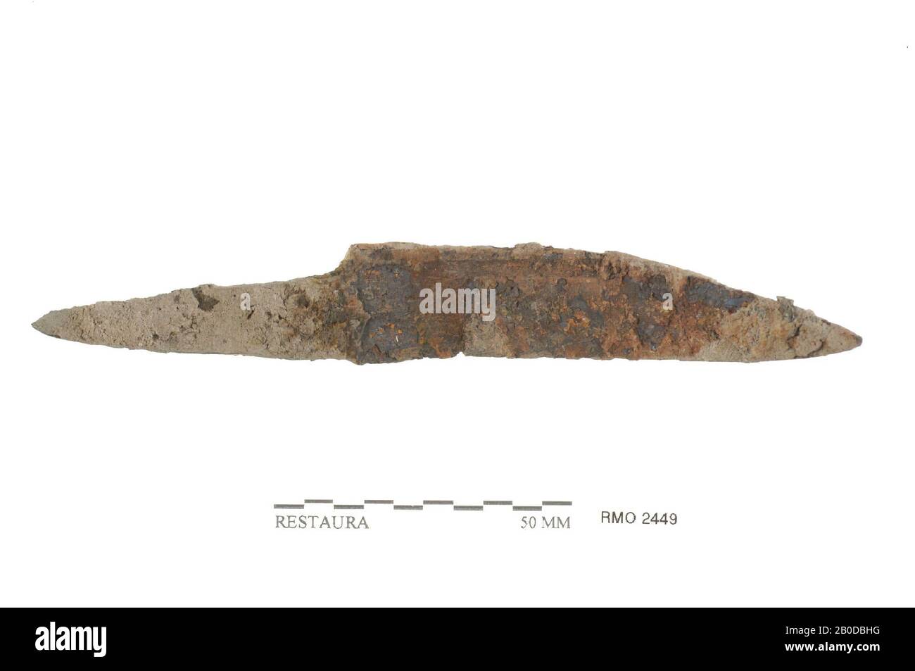 Messer, mit Nut im Rücken, gebogen, Messer, mit Nut im Rücken, gebogen, Eisen, 13,4 x 2,1 cm, x, Niederlande, Utrechter, Wijk bij Duurstede, Wijk bij Duurstede, Dorestad Stockfoto