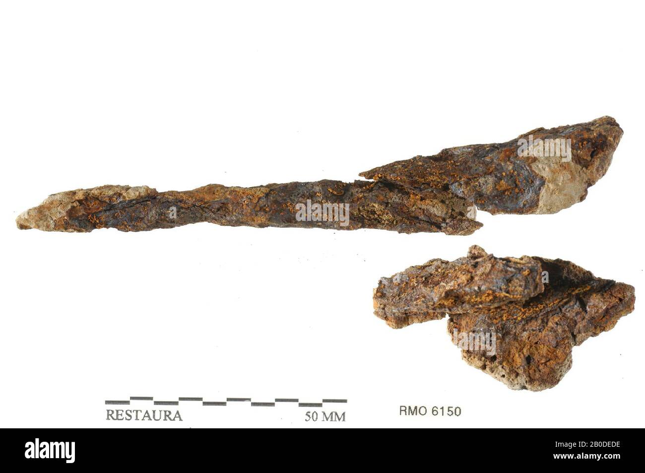 Teil von Punkt mit Welle, Teil von Punkt mit Welle, Eisen, 12,3 x 1,9 cm, x, Niederlande, Utrechter, Wijk bij Duurstede, Wijk bij Duurstede, Dorestad Stockfoto