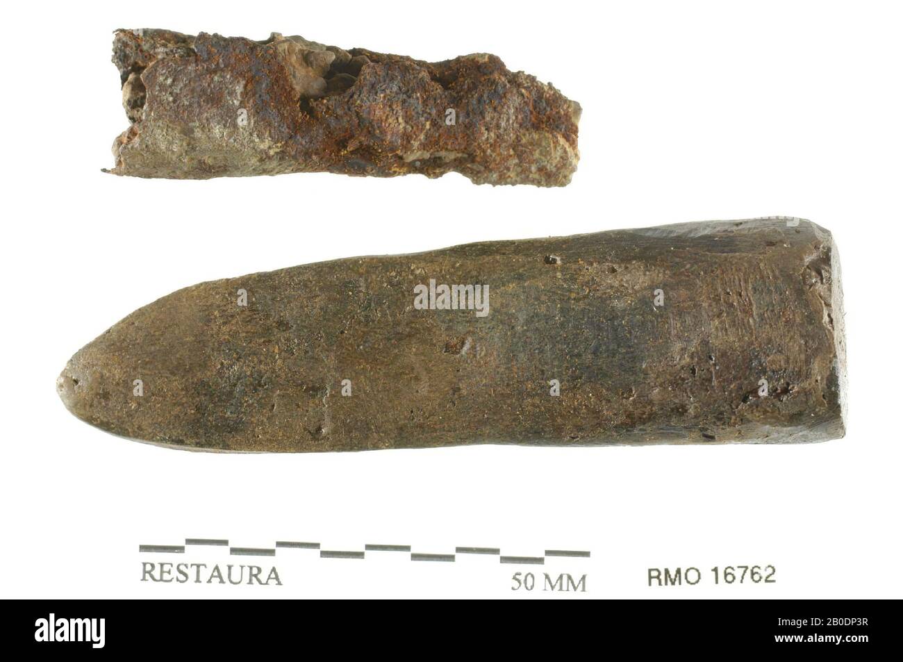 Niederlande Mittelalter, Teil von Point, mit Schaft, Eisen, 5,3 x 1,7 cm, 8,6 x 2,3 cm, x, Niederlande, Utrechter, Wijk bij Duurstede, Wijk bij Duurstede, Dorestad Stockfoto