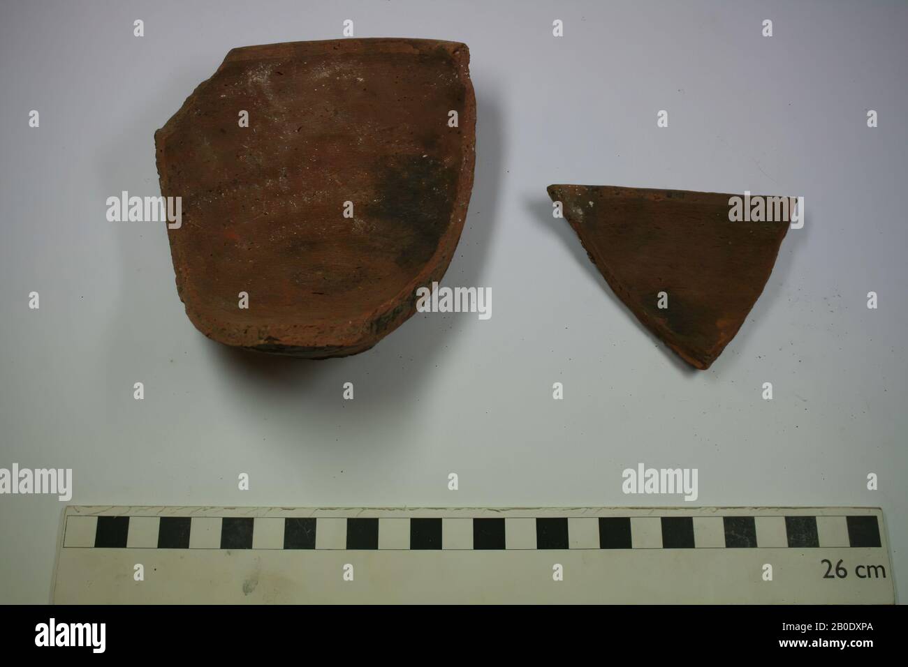 Ägypten, Schard, Topf, Keramik, Nr. 1, 12,3 x 8,4, Ø = 11, Nr. 2, 10,6 x 9,1, Ø = 13, Nr. 3, 9,2 x 8,0 cm, Ø = 14, Nr., 4, 8,9 x 6,7, Ø = 16, Nr., 5, 15,5 x 7,0 cm, Ø = 15, Nr., 6, 7,6 x 4,8 cm, Ø = 20, Nr., 7, 10,2 x 8,2, Ø = 14, Nr., 8, 7,3 x 7,8 cm, Ø, Fuß, 7, Nr., 9, 12,6 x 6,2, Ø = 14, Nr., 10:, Meroiti-Periode, 2. Bis 4. Jahrhundert n. Chr., Ägypten Stockfoto