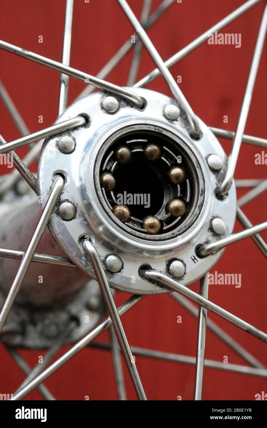 Radlager vorn im Fahrrad Stockfotografie - Alamy