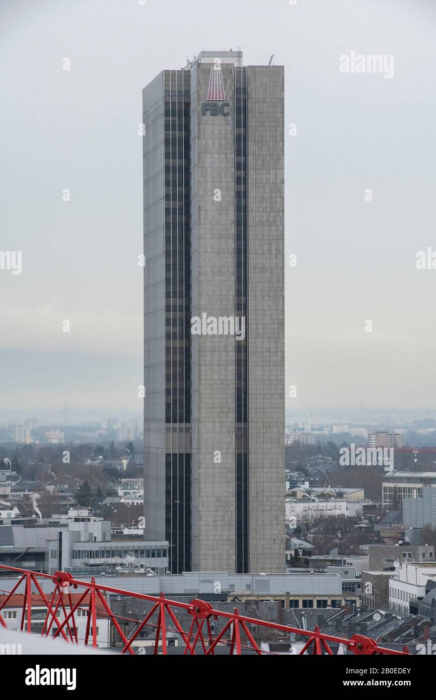 Blick über Frankfurt, den FBC-Turm, Skyline, Feature, symbolisches Foto, Randmotiv, jährliche Pressekonferenz der BILFINGER SE in Frankfurt am 13. Februar 2020. â Nutzung weltweit Stockfoto