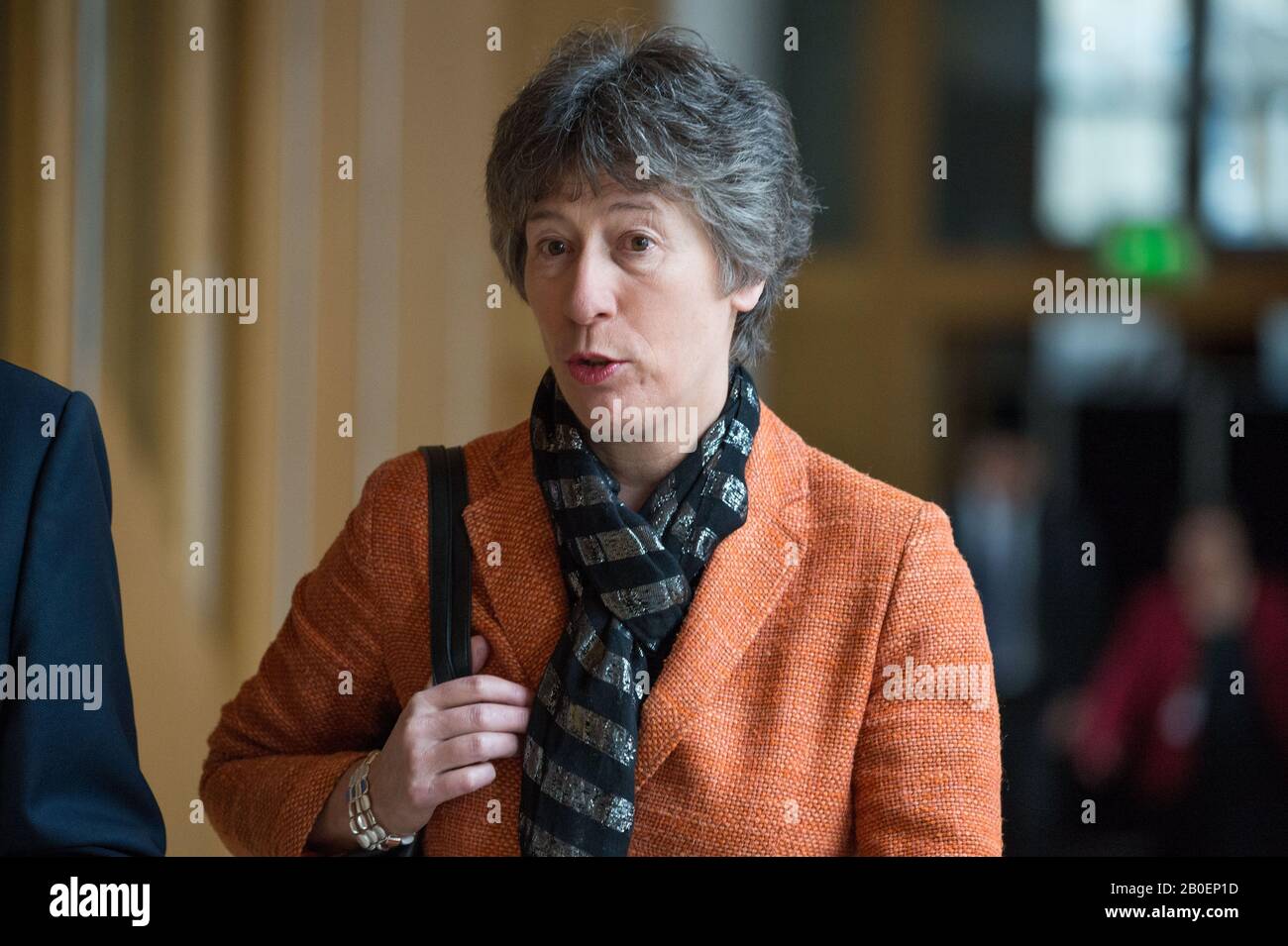 Edinburgh, Großbritannien. Februar 2020. Abgebildet: Liz Smith MSP - Chief Whip, Scottish Conservative and Unionist Party. Liz Smith wurde als Teil von Jackson Carlaws Schattenkabinett Re-shuffle zum Parteivorstand Whip befördert. Szenen aus Ersten Ministerfragen im schottischen Parlament in Holyrood, Edinburgh. Kredit: Colin Fisher/Alamy Live News Stockfoto