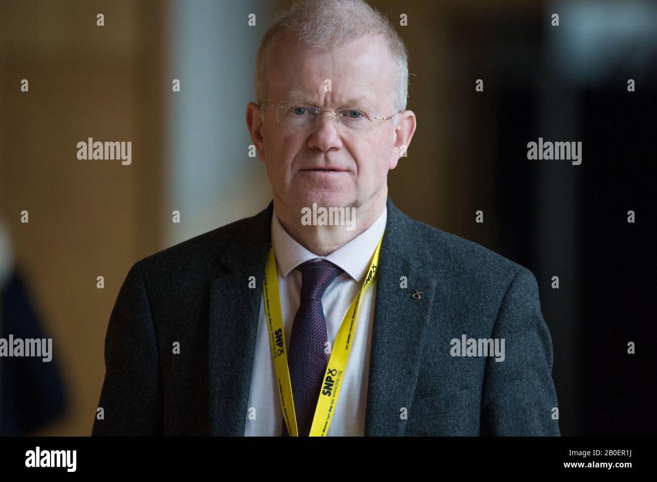 Edinburgh, Großbritannien. Februar 2020. Abgebildet: John Mason MSP - Scottish National Party MSP für Glasgow Shettleston. Szenen aus Ersten Ministerfragen im schottischen Parlament in Holyrood, Edinburgh. Kredit: Colin Fisher/Alamy Live News Stockfoto