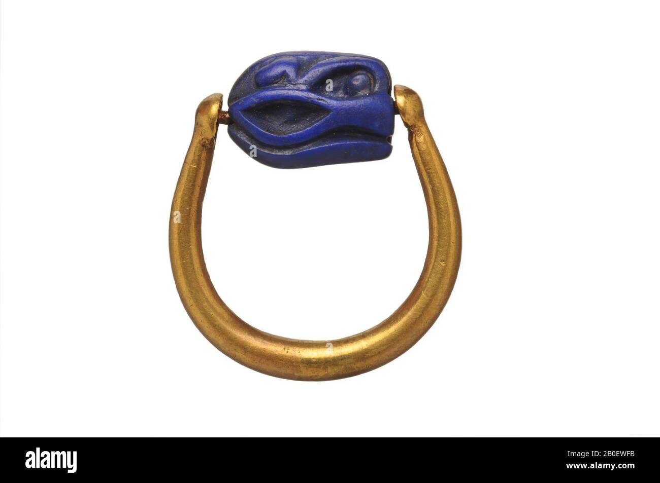 Fingerring, Horusauge, Fingerring, Gold, Lapis lazuli, 0,9 x 1,3 cm, Neues Reich, Ägypten Stockfoto