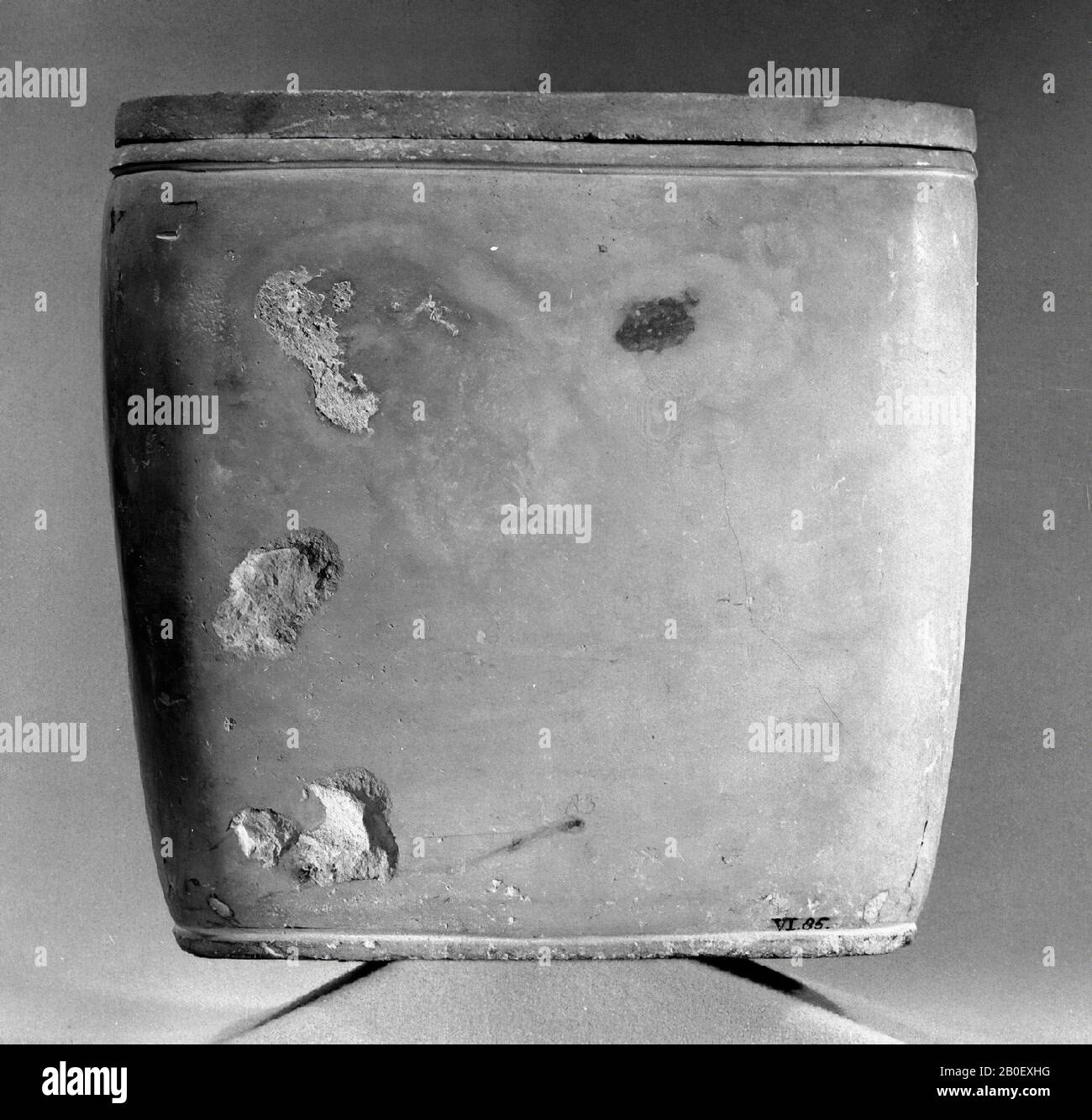 Box, Kanope, Alabaster, 32,5 cm, Mittel, ÄgyptBeschreibung der ägyptischen Sammlung, XIII, 83, Y. Kaups Stockfoto