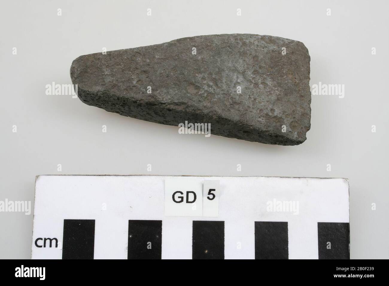 Wigge aus Stein, Keilstein, 7,8 x 3,6 x 1,9 cm, Grönland, unbekannt, unbekannt, unbekannt Stockfoto