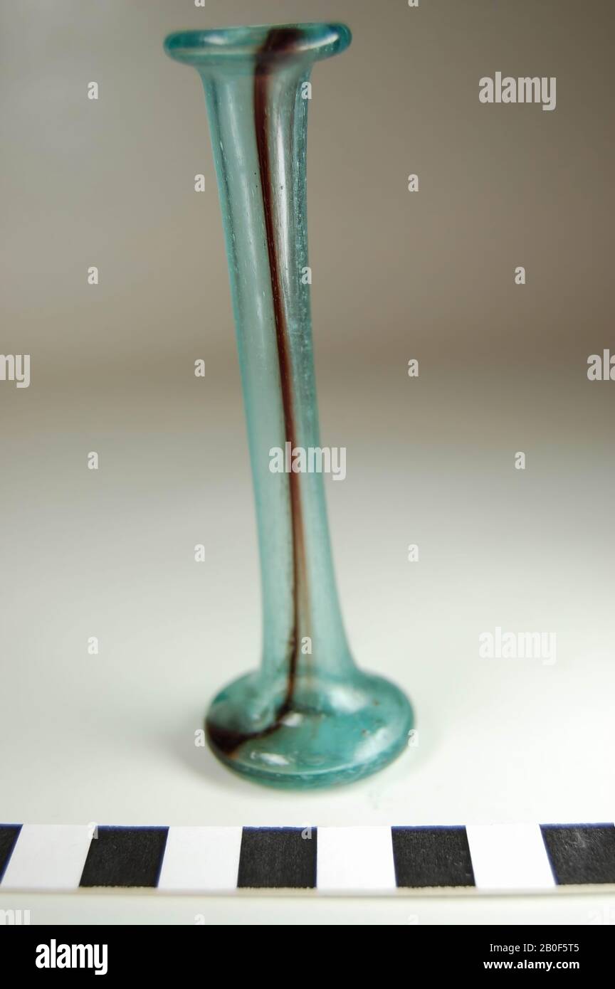 VZ: Junger Mann r., Kz: Fahrer n.r., FILIPPOU, Symbol: Spearhead (?), Coin, aes, Philippus II, Mazedonien, Metall, Kupfer, Diam. 15 x 18 mm, WT. 6,63 gr, gr BC 359-336, unbekannt, unbekannt, unbekannt, unbekannt Stockfoto