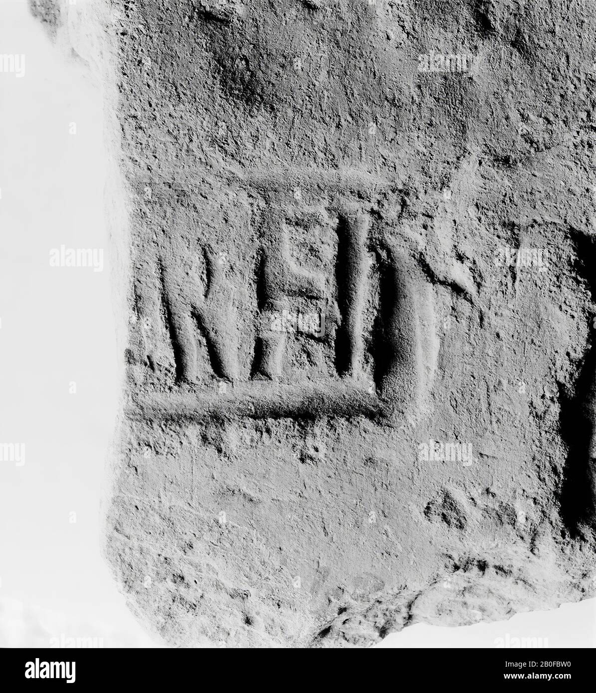 Niederländische Römerzeit, Dachziegel, Imbrex, Fragment, Steingut, Backstein, 11,5 x 7,4 x 3 cm, roman 15-250, Niederlande, Utrechter, Bunnik, Vechten, Houtense Vlakte Stockfoto