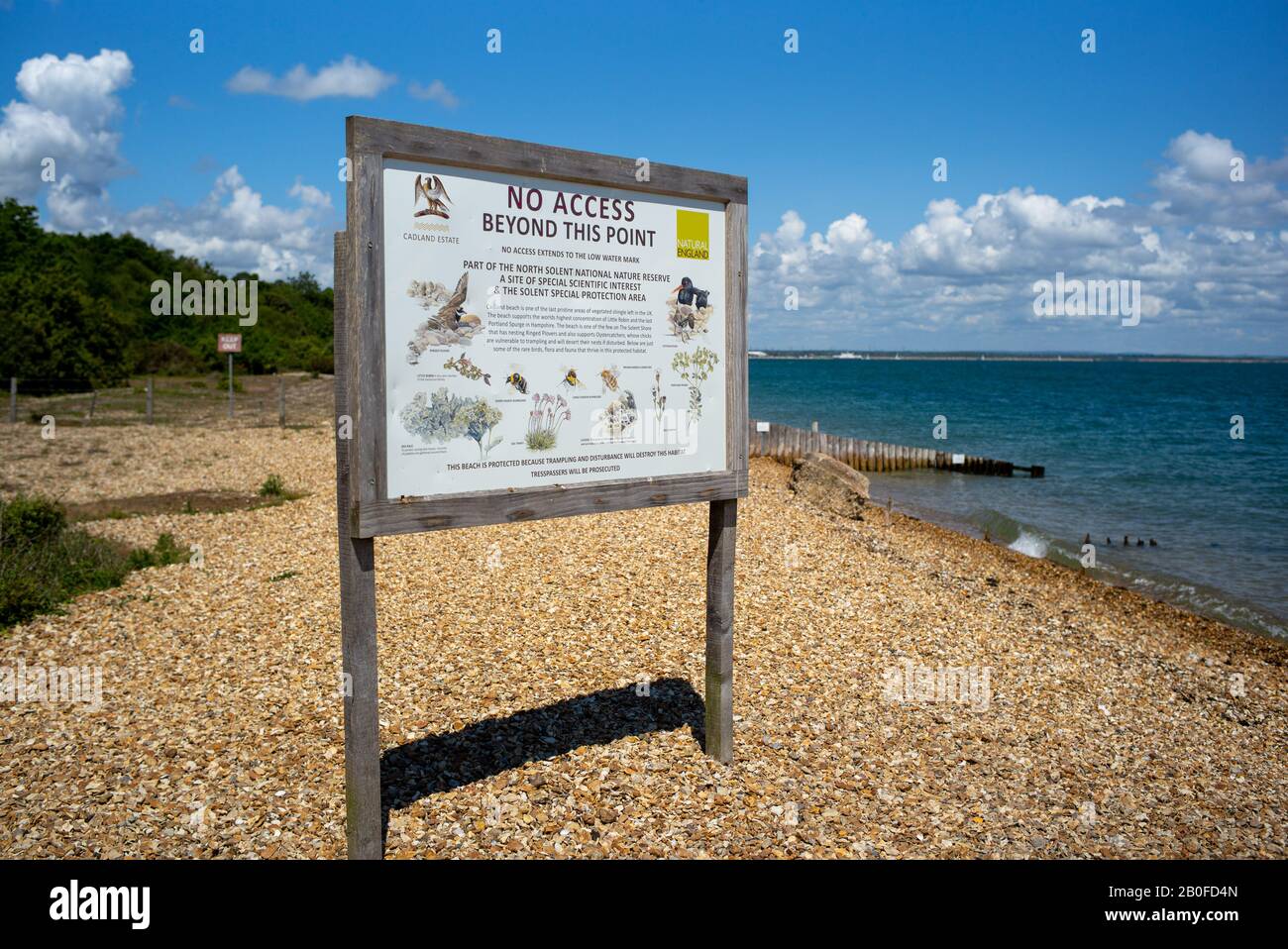 North Solent Nature Reserve kein Zugangsschild Markungsgrenze vom Lepe Beach.Das Gebiet ist geschützt und von wissenschaftlichem Interesse. Stockfoto