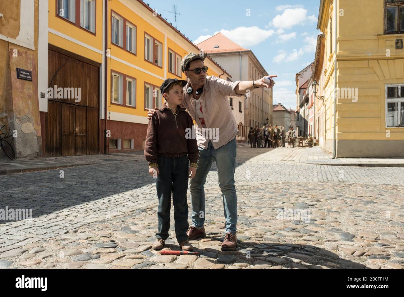 Jojo Rabbit Jahr : 2019 USA Director: Taika Waititi Roman Griffin Davis, Taika Waititi Shooting Picture Stockfoto