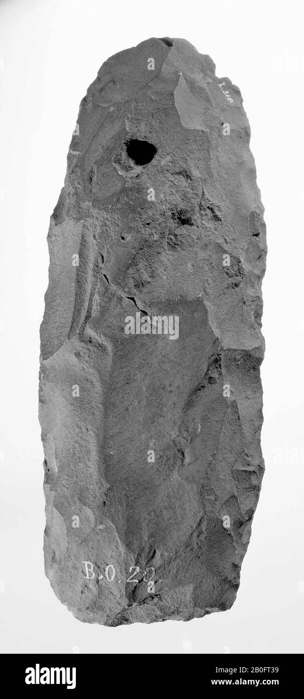 Polierte Axt aus körnigem Sandstein, grob gehauen, Axt, Stein, Länge: 26 cm, prähistorische -4000 Stockfoto