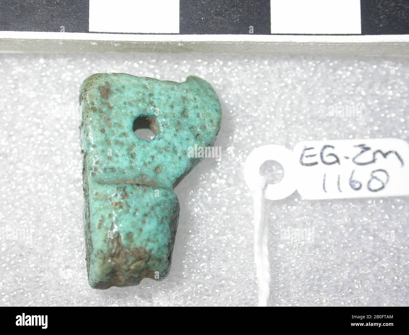 Krone, Unterägypten, Amulett, Objekt, Faienz, 2,3 cm, Ägypten Stockfoto