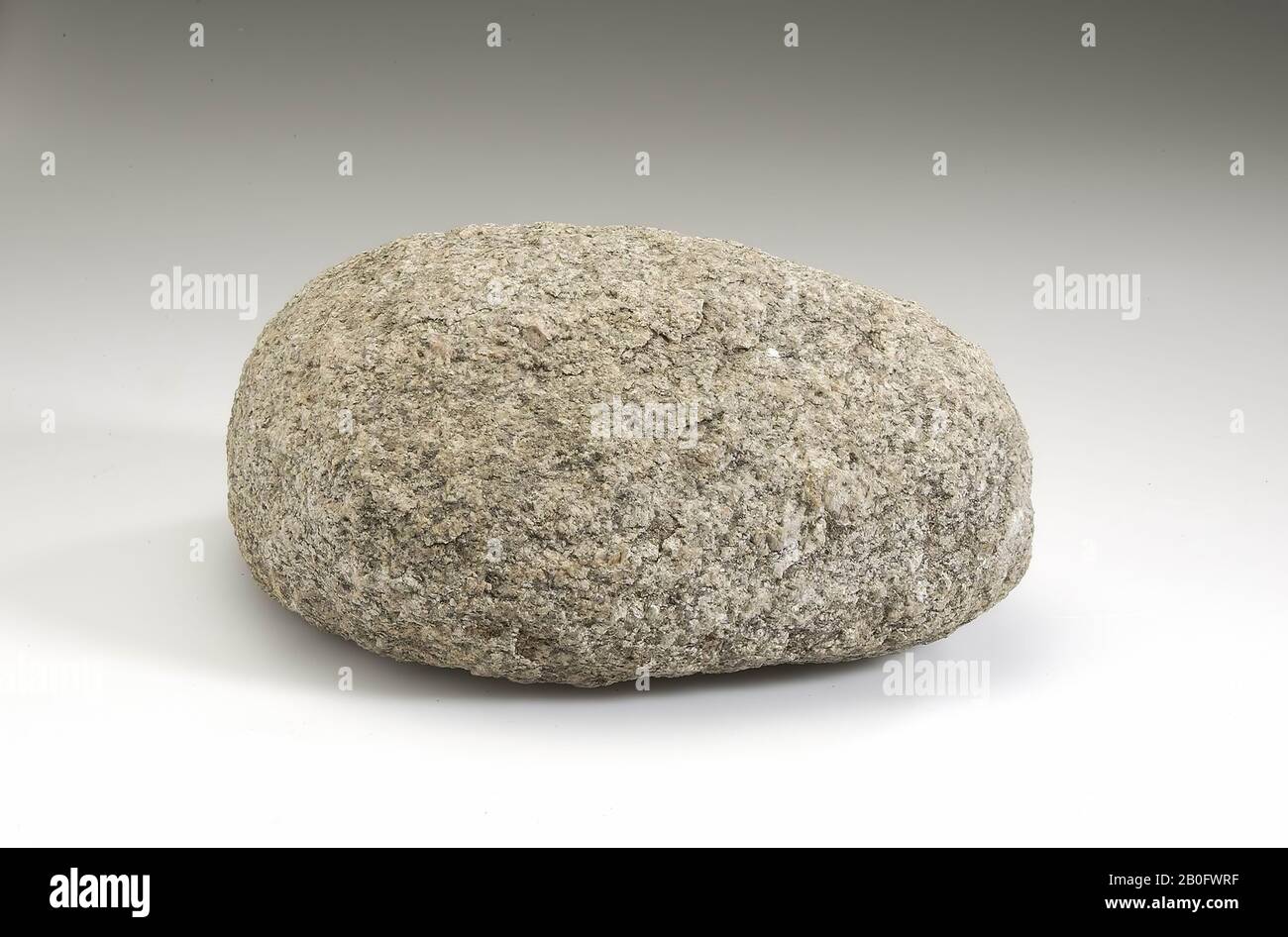 Handstein, aus einem verwitterten Granit-Felsbrocken, Stein, Läufer, Stein, Granit, Vorgeschichte 1200-0 v. Chr., Niederlande, Drenthe, Meppel, Meppel, de Gaste Stockfoto