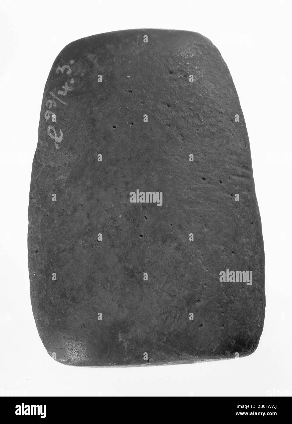 Reibstein in Form des Griffs eines Meißels mit glatten und glatten Oberflächen, Axt, Stein, Länge: 8,3 cm, prähistorische -4000 Stockfoto