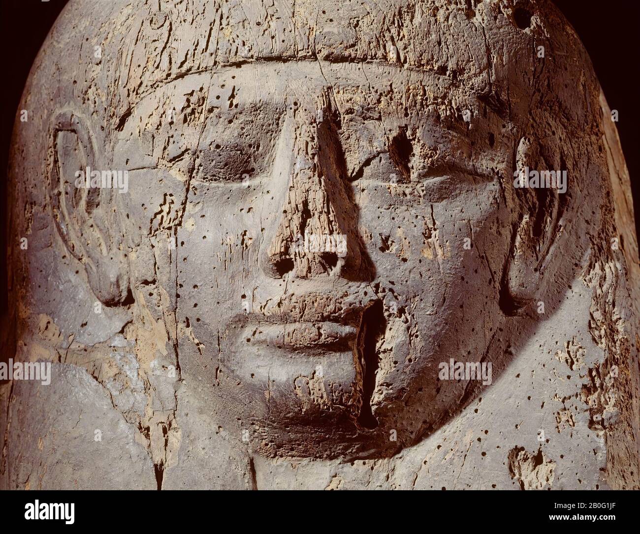 Anonym, Gehäusedeckel, Mama, Holz, 48 x 66 x 205 cm, Griechisch-römische Zeit 332 BC-395 AD, Ägypten Stockfoto