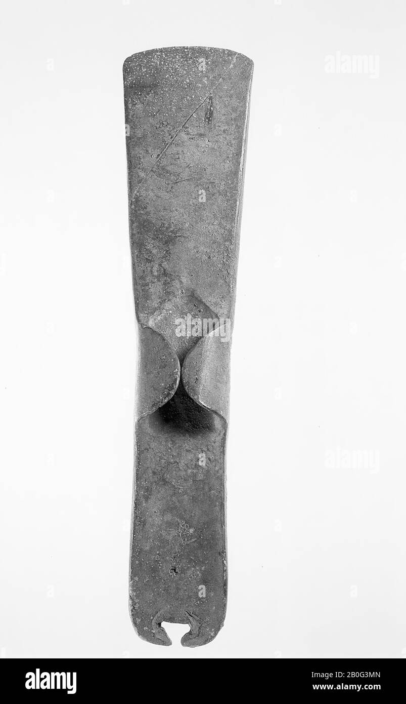 Flügelax aus Bronze, Oberkante geschnitzt, Axt, Metall, Bronze, Länge: 20,5 cm, Vorgeschichte -1600 Stockfoto