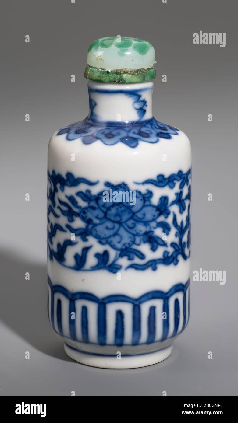 Chinesisch, Schnupftabakflasche, Porzellan, Höhe: 2 11 / 16 Zoll (6,8 cm Stockfoto