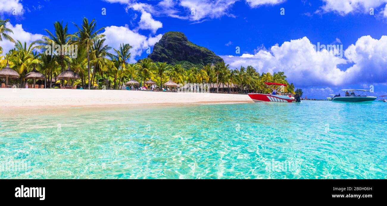 Tropische Insellandschaft. Mauritius mit schönen Stränden und luxuriösen Resorts. Erholsame Feiertage Stockfoto