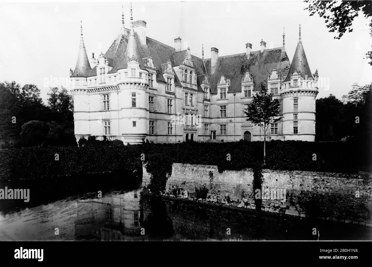 Unbekannt, Château d'Azay-le-Rideau-Northeast Side, 1800-1899, Albumen-Druck, Bild: 10 13 / 16 x 16 3/4 Zoll (27,5 x 42,5 cm Stockfoto