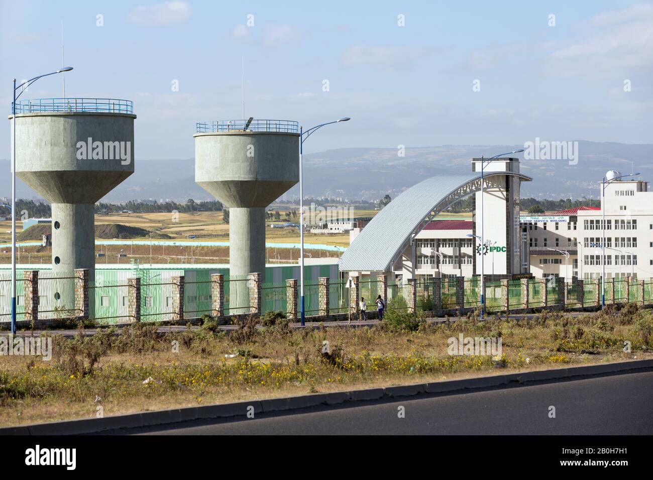 04.11.2019, Addis Abeba, , Äthiopien - Bauboom in Äthiopien. Industrial Parks Development Corporation of Ethiopia (IPDC) am Stadtrand VON A. Stockfoto