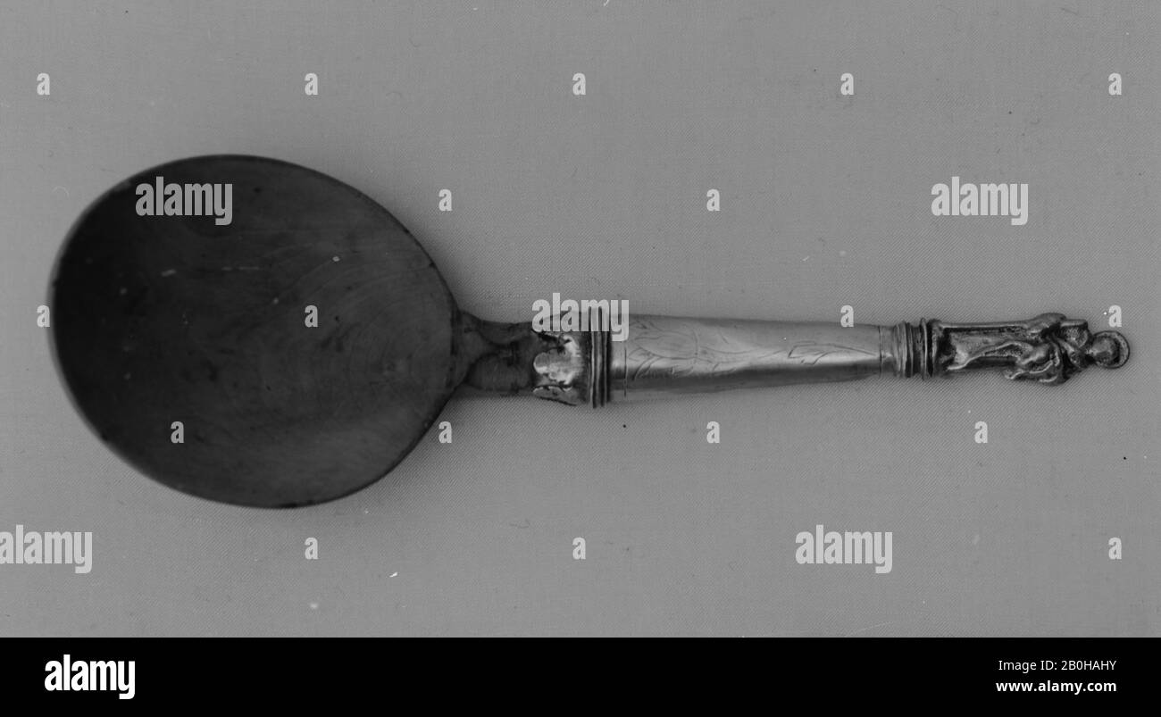 Apostel Löffel, Deutsch oder Niederländisch, wahrscheinlich 17. Jahrhundert, mit späteren Ergänzungen, Deutsch oder Niederländisch, Silber, Holz, Gesamt: 1 7/8 × 5 7/8 Zoll. (4,8 × 14,9 cm), Metalwork-Silber In Kombination Stockfotografie