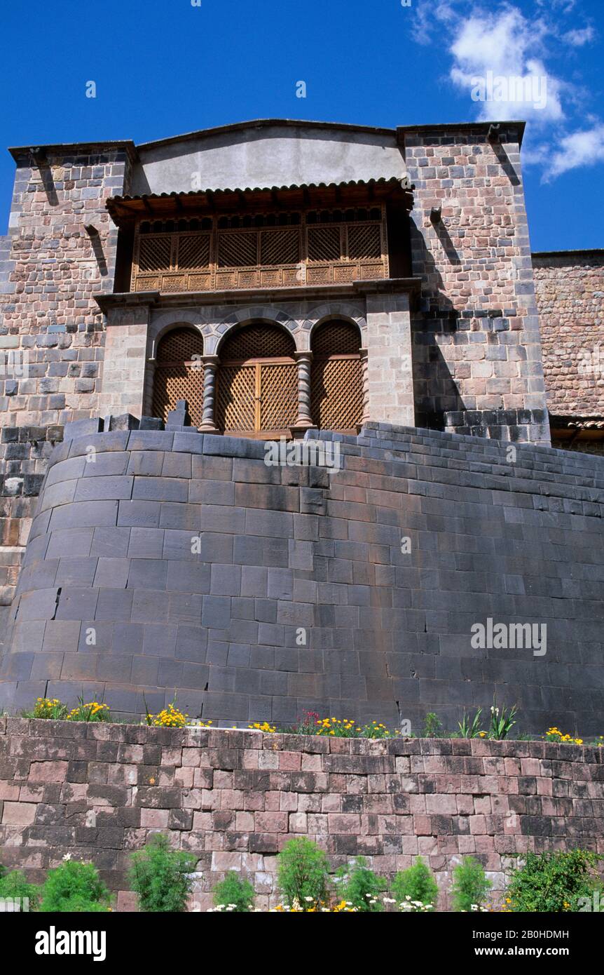 PERU, CUZCO, KLOSTER SANTO DOMINGO, ERBAUT AUF DEM SONNENTEMPEL, INCA-TEMPEL Stockfoto