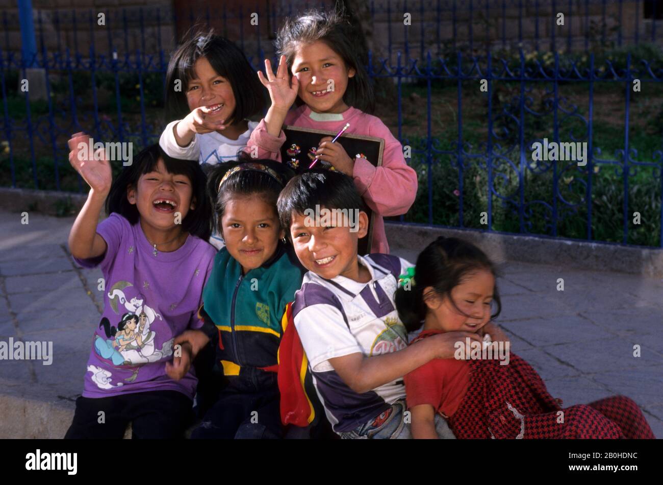 PERU, CUZCO, LOKALE KINDER Stockfoto